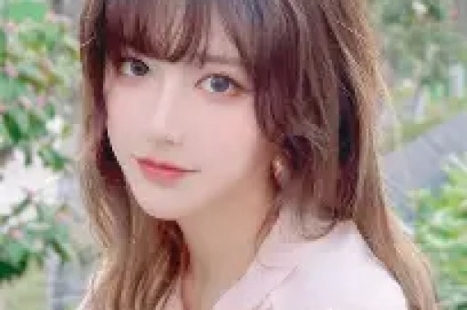 全职做小红书博主能轻松月薪过万吗？